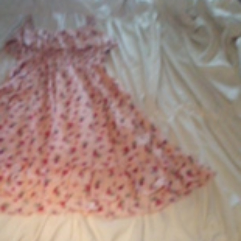 Too small - Picture 3 of 3